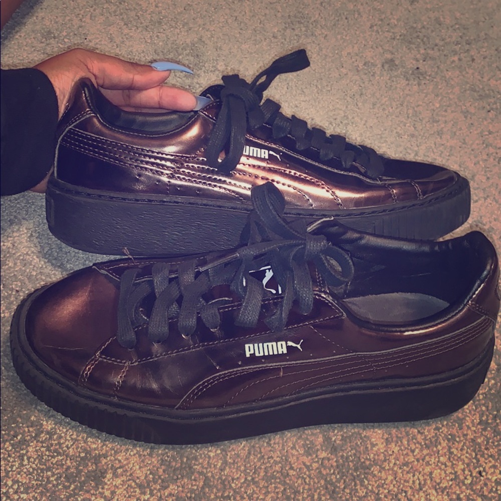 platform black pumas